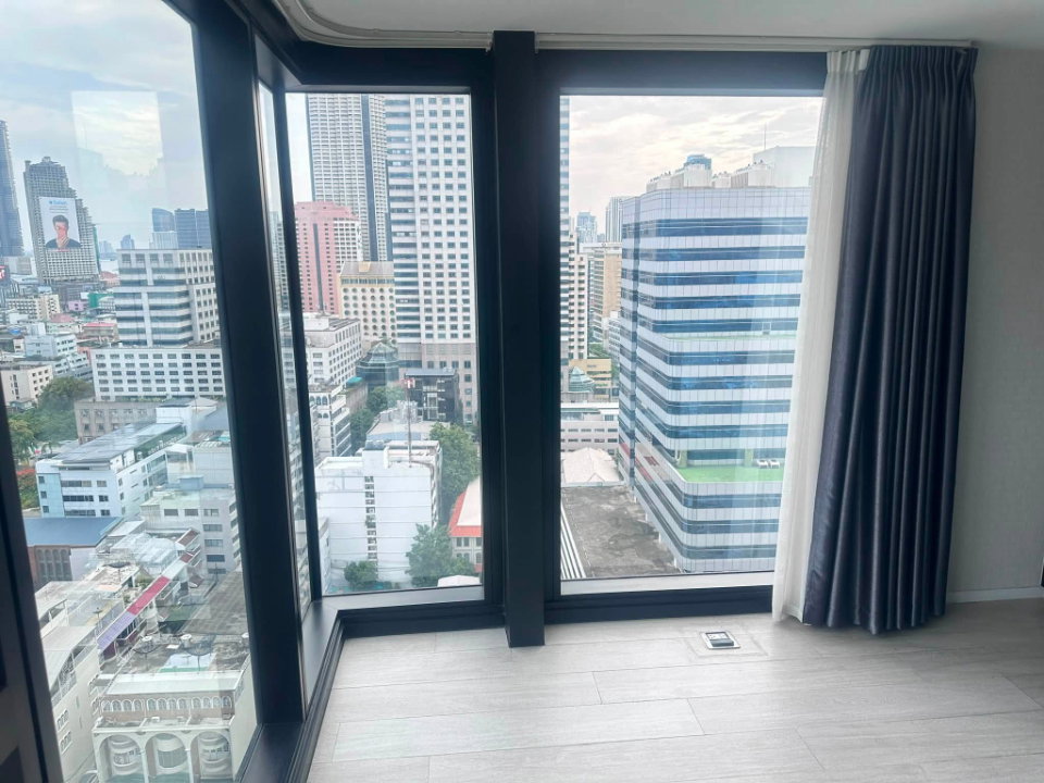 picture Condo for RENT : The Loft Silom  𝐒𝐢𝐳𝐞 :  75 sqm.Duplex 2 Bedroom /2 Bathroom/Corner /City view  𝐅𝐥𝐨𝐨𝐫 :  17th  ✅Fully furnished - 16/24
