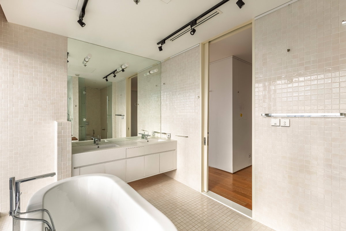 picture The Ritz-Carlton Residences Bangkok | 52nd Floor | 244 sqm | 2 Bed + Study | Private Balcony - 24/51