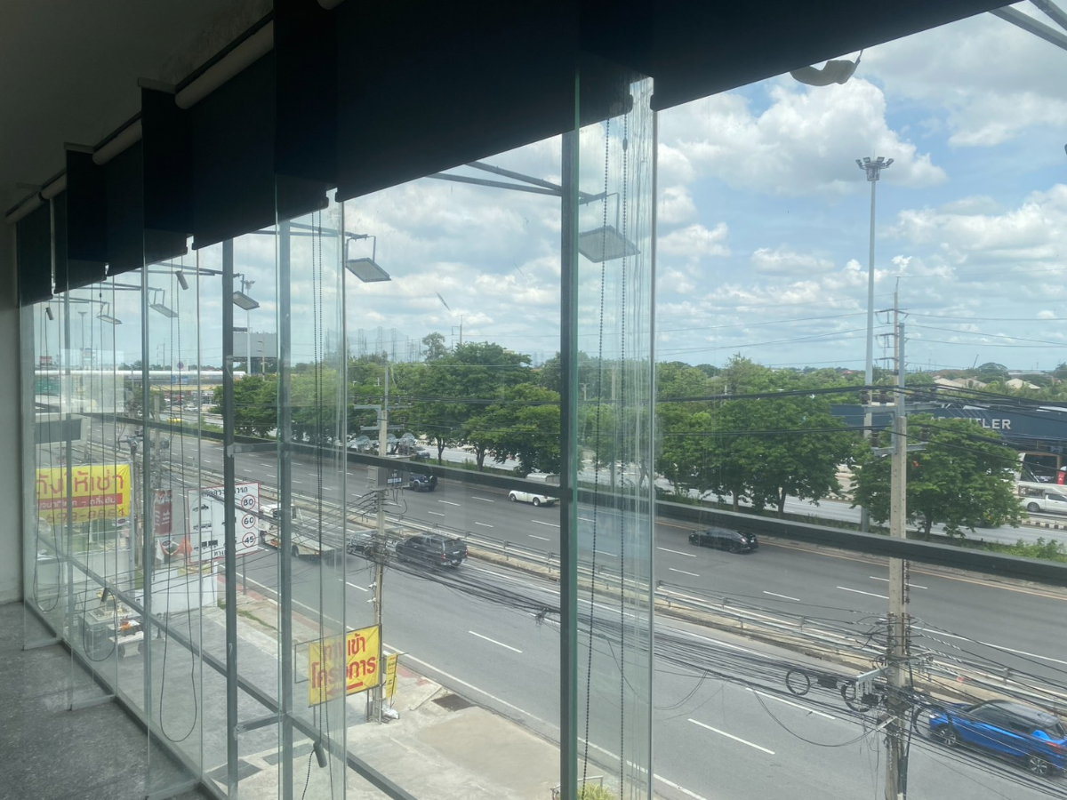 รูป พื้นที่พรีเมียม ที่ธุรกิจของคุณ  NOVA LEARN SPACE · OFFICE FOR RENT  อาคารสำนักงานให้เช่า Premium เพียง 10 ยูนิต พื้นที่ขนาดใหญ่สูงสุด 900 ตร.ม.  - รูปที่ 34/49