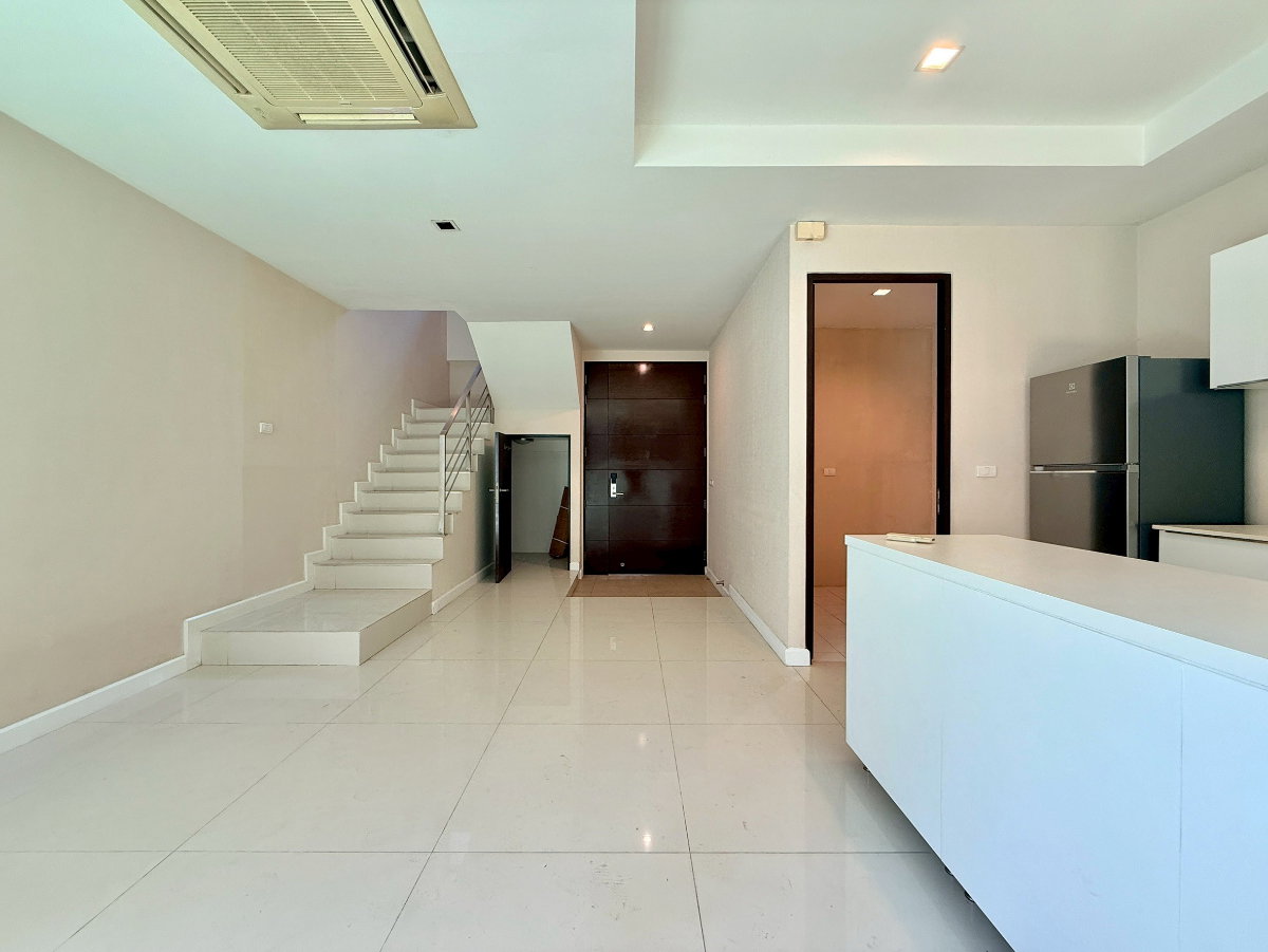 รูป Park Lane Ekkamai 22 | Unfurnished 3 Bed Townhouse For Rent - BR49089TH - รูปที่ 7/45