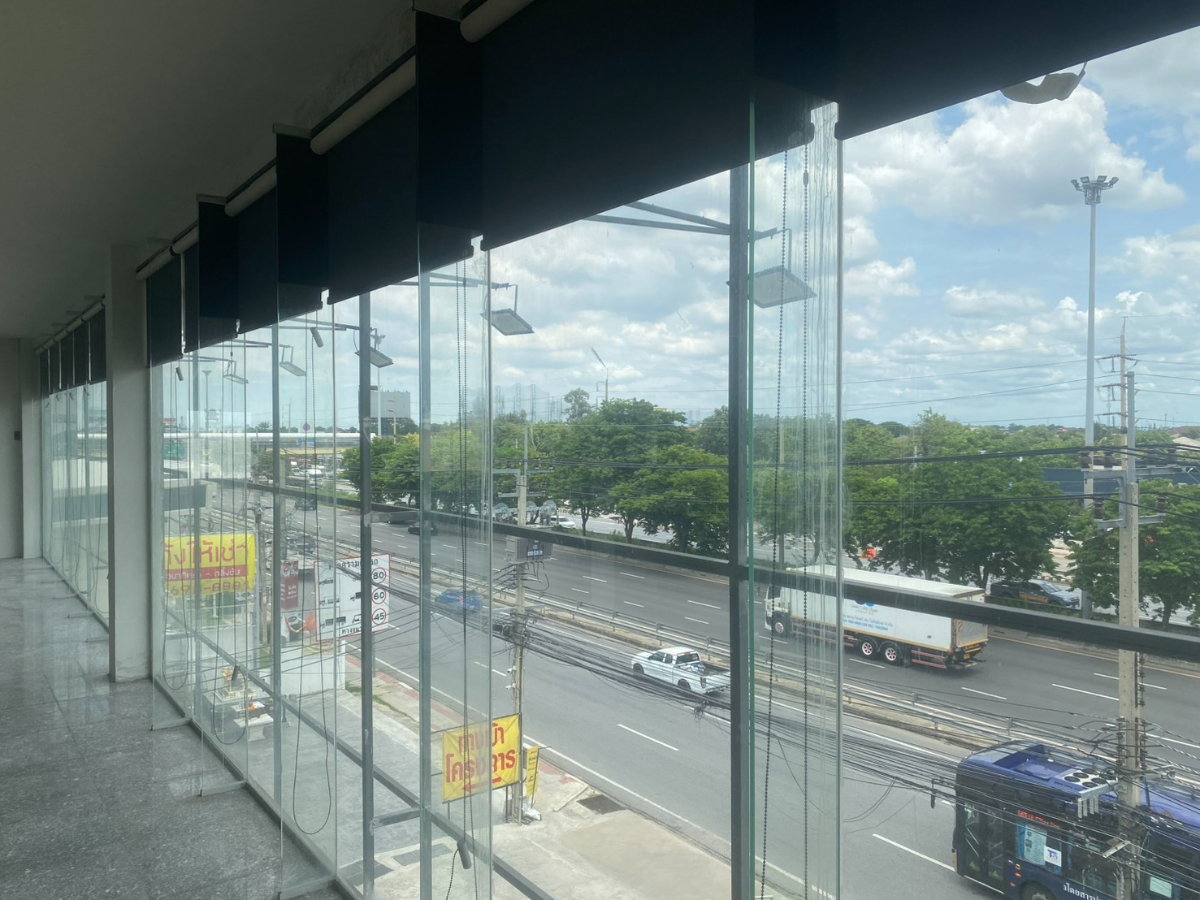 รูป พื้นที่พรีเมียม ที่ธุรกิจของคุณ  NOVA LEARN SPACE · OFFICE FOR RENT  อาคารสำนักงานให้เช่า Premium เพียง 10 ยูนิต พื้นที่ขนาดใหญ่สูงสุด 900 ตร.ม.  - รูปที่ 35/49