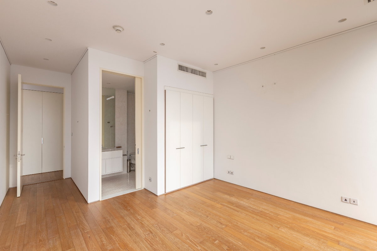 picture The Ritz-Carlton Residences Bangkok | 52nd Floor | 244 sqm | 2 Bed + Study | Private Balcony - 37/51