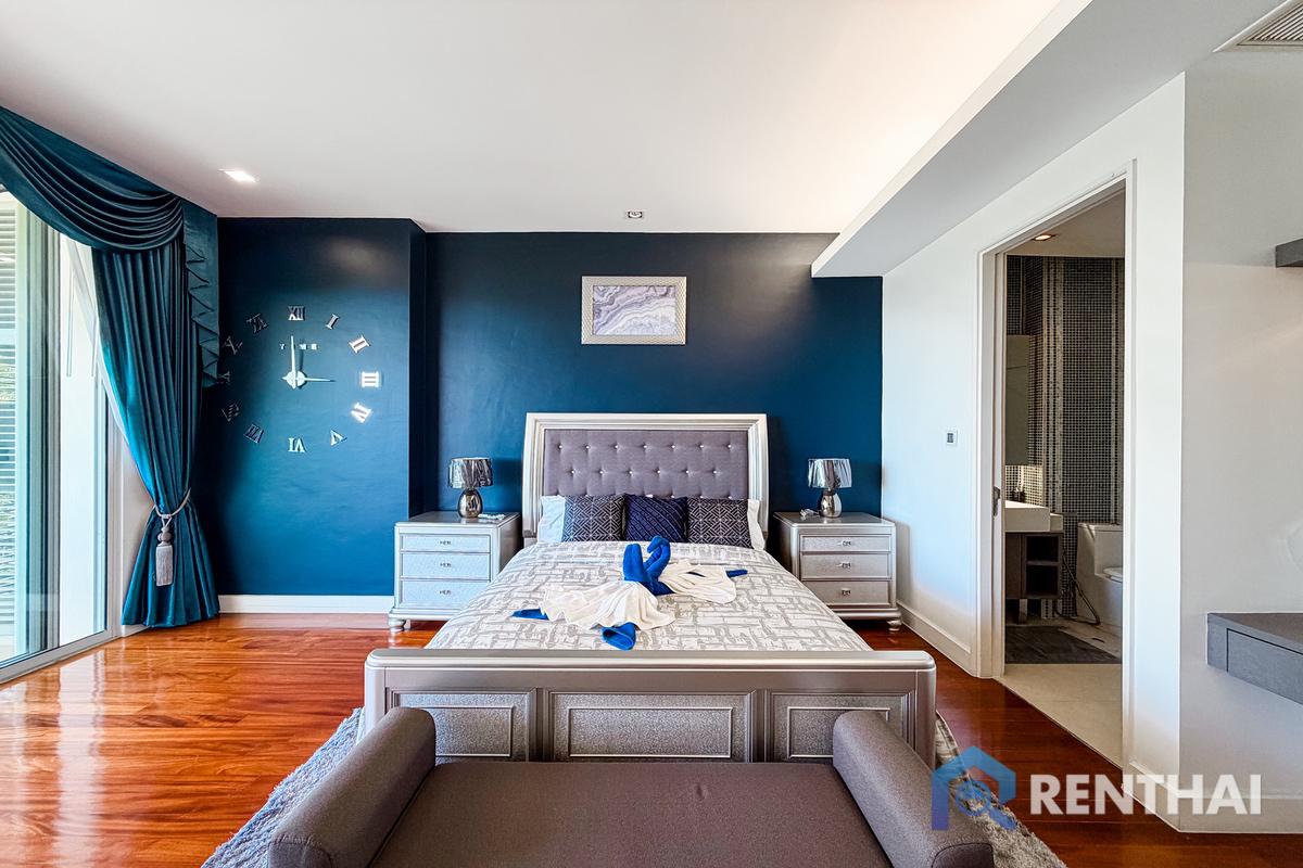 picture Beachfront Condo in Wongamat with Private Beach Access for Sale - 14/25