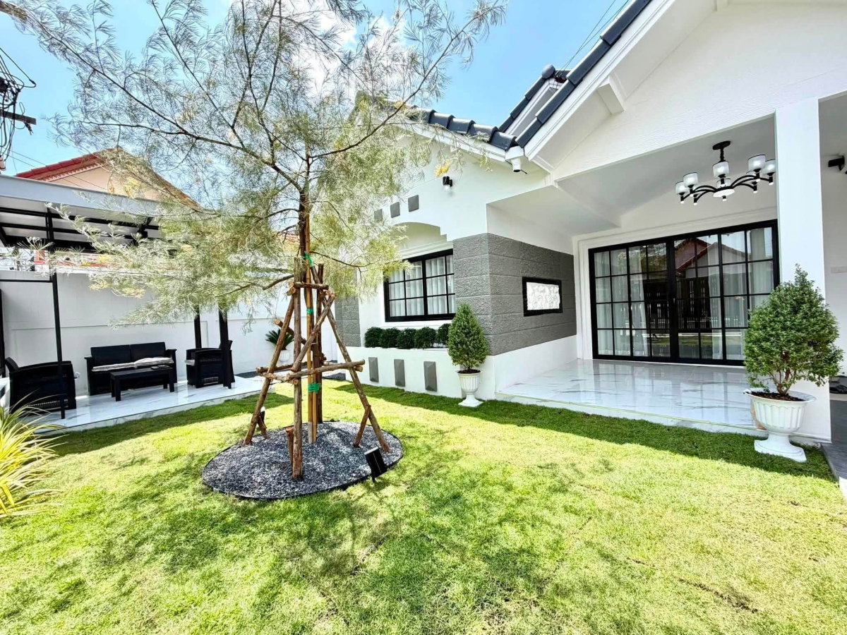 รูป บ้านเดี่ยวพื้นที่กว้าง ตกแต่งครบพร้อมอยู่ ทำเลหนองใหญ่ ใกล้พัทยาเหนือ-มอเตอร์เวย์ - รูปที่ 12/22