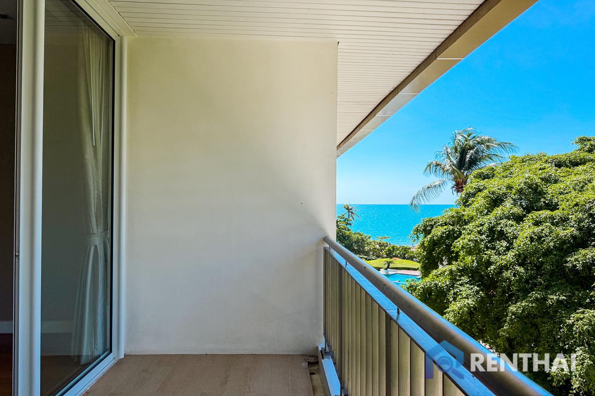 picture Beachfront Condo in Wongamat with Private Beach Access for Sale - 5/25
