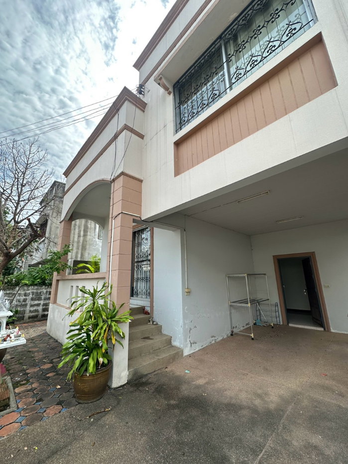 รูป 🏡 บ้านเดี่ยวโครงสร้างแข็งแรง ทำเลดี น่าอยู่! หมู่บ้านเพชรบุรินทร์ ทำเลดี แม่เหียะ T. 063-6649056 - รูปที่ 6/19