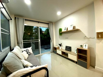 เช่าบ้านเดี่ยว วิทยาลัยสิ่งแวดล้อม : 🏡✨ ให้เช่าบ้านเดี่ยว 2 ชั้น ตกแต่งใหม่ พร้อมเข้าอยู่ | รัชดาภิเษก | เดินทางสะดวก เชื่อมต่อหลายเส้นทาง 🌿