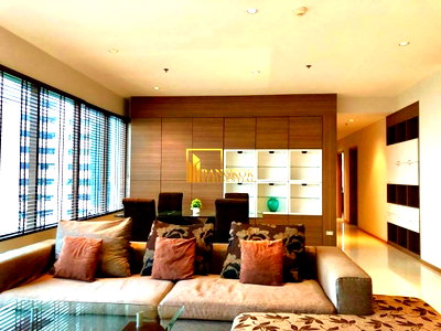 คอนโดให้เช่า : Emporio Place | Spacious 3 Bed Condo For Rent in Phrom Phong - BR2936CD