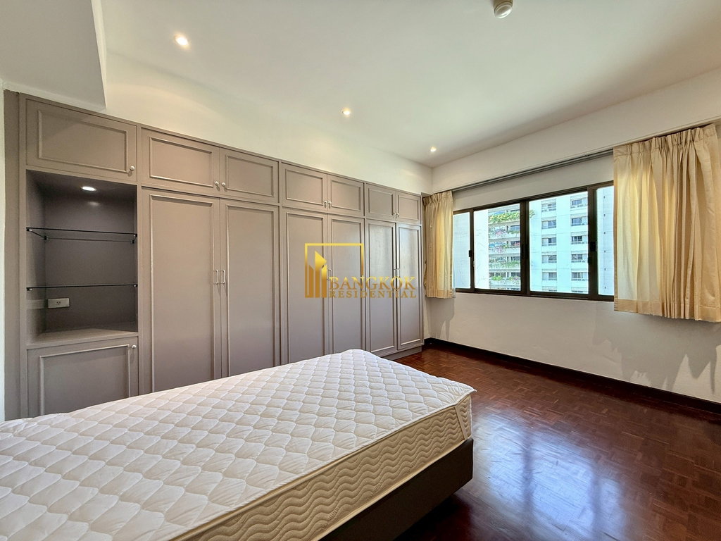 รูป Spacious 3 Bedroom Apartment For Rent in Phrom Phong Area - BR21180AP - รูปที่ 23/42