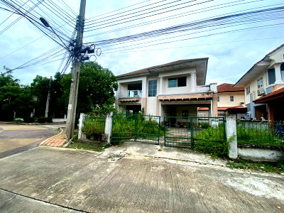 Houses for sale Nonthaburi : 🎉 Special Discount Available 💥 All Offers Are Welcome Burirom Wongwaen–Pinklao | Near MRT Talad Bang Yai