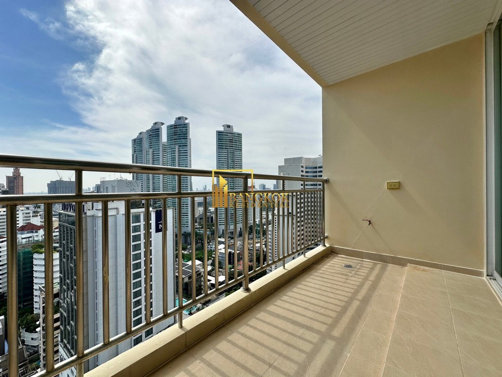 รูป Very Spacious 4 Bedroom Apartment With Private Terrace - BR0346AP - รูปที่ 9/56