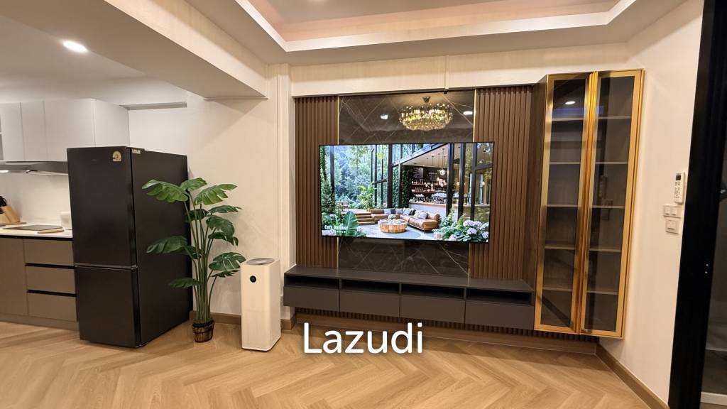 รูป 60 sqm modern condo with balcony at Centurion Park Phaya Thai - รูปที่ 5/19
