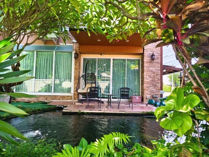 รูป ขาย บ้านเดี่ยว ร่มรื่น บรรยากาศเหมือนรีสอร์ท ติดถนนหลักของหมุ่บ้าน Natural Ville ร่มเกล้า 3 ห้องนอน 4 ห้องน้ำ 175 ตร.ว.  - รูปที่ 7/34