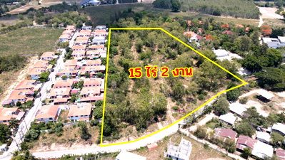 Land for sale Bang Lamung Chonburi : Urgent sale! Large plot of land, 15 rai 2 ngan (approximately 6.4 acres), prime location in Nong Prue-Pattaya, only 800 meters from the motorway!