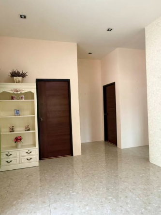 picture Spacious Single-Storey House for Sale ✨🏡 - 3/10