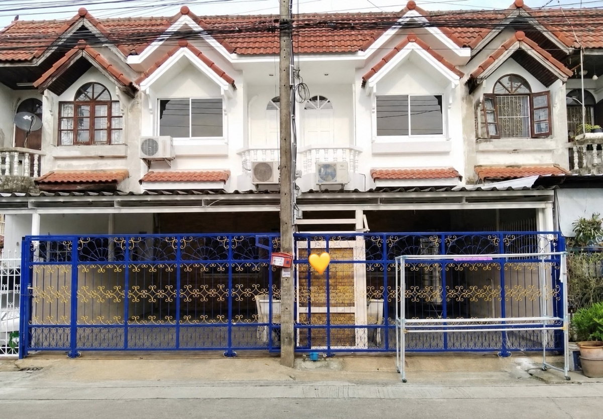 For Rent: Two Connected Townhouses (Internal Access) | Pet Friendly | 4 Bedrooms, 4 Bathrooms 4 Air Conditioners | Near Fashion Island
