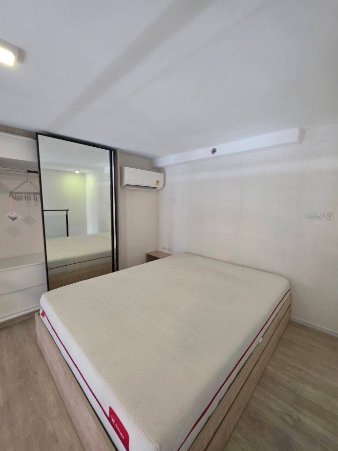 รูป (FY015) Siamese 48 (High Rise) ปล่อยให้เช่า 1 ห้องนอน 1 ห้องน้ำ แบบ Duplex มีชั้นลอย ชั้น 19 ขนาด 35 ตร.ม. เฟอร์ครบ พร้อมอยู่ - รูปที่ 1/10
