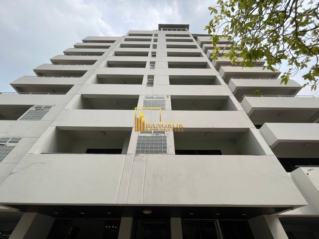 รูป Spacious 3 Bedroom Apartment For Rent in Phrom Phong Area - BR21180AP - รูปที่ 42/42