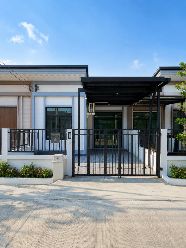 รูป ขายทาวน์โฮม รีโนเวทใหม่ ม.กรูวี่ไลท์ แหลมฉบัง ศรีราชา - รูปที่ 1/10
