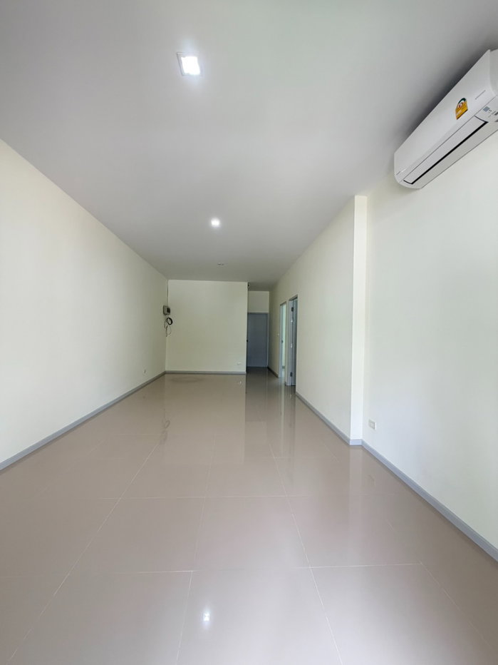 picture Modern Single-Storey Townhome for Sale ✨🏡 - 3/9