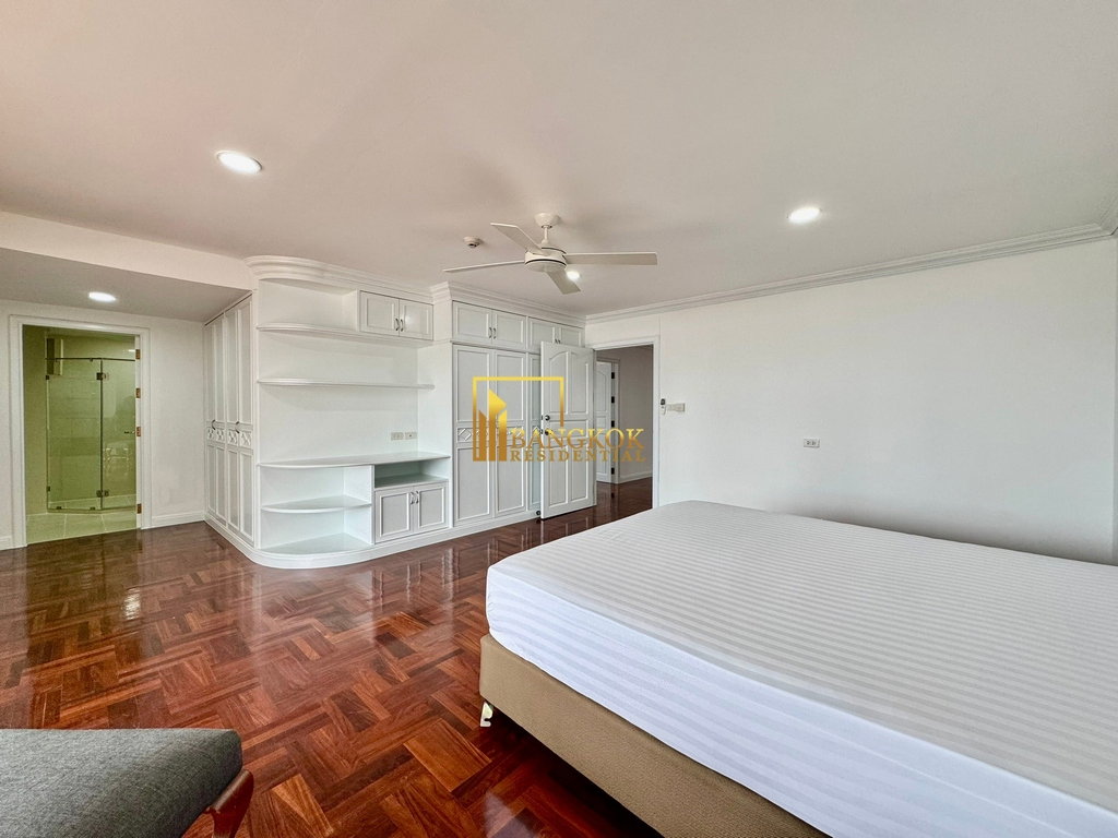 picture Impressive 3 Bed Apartment in Phrom Phong Area - BR21182AP - 21/55