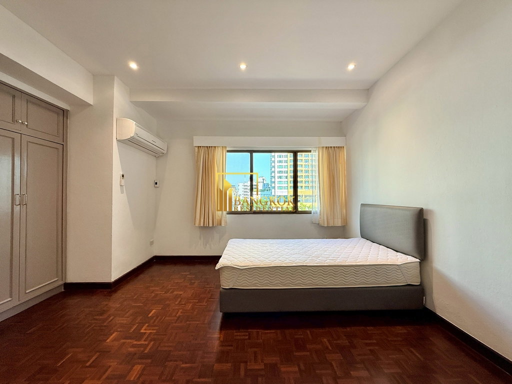 รูป Spacious 3 Bedroom Apartment For Rent in Phrom Phong Area - BR21180AP - รูปที่ 20/42