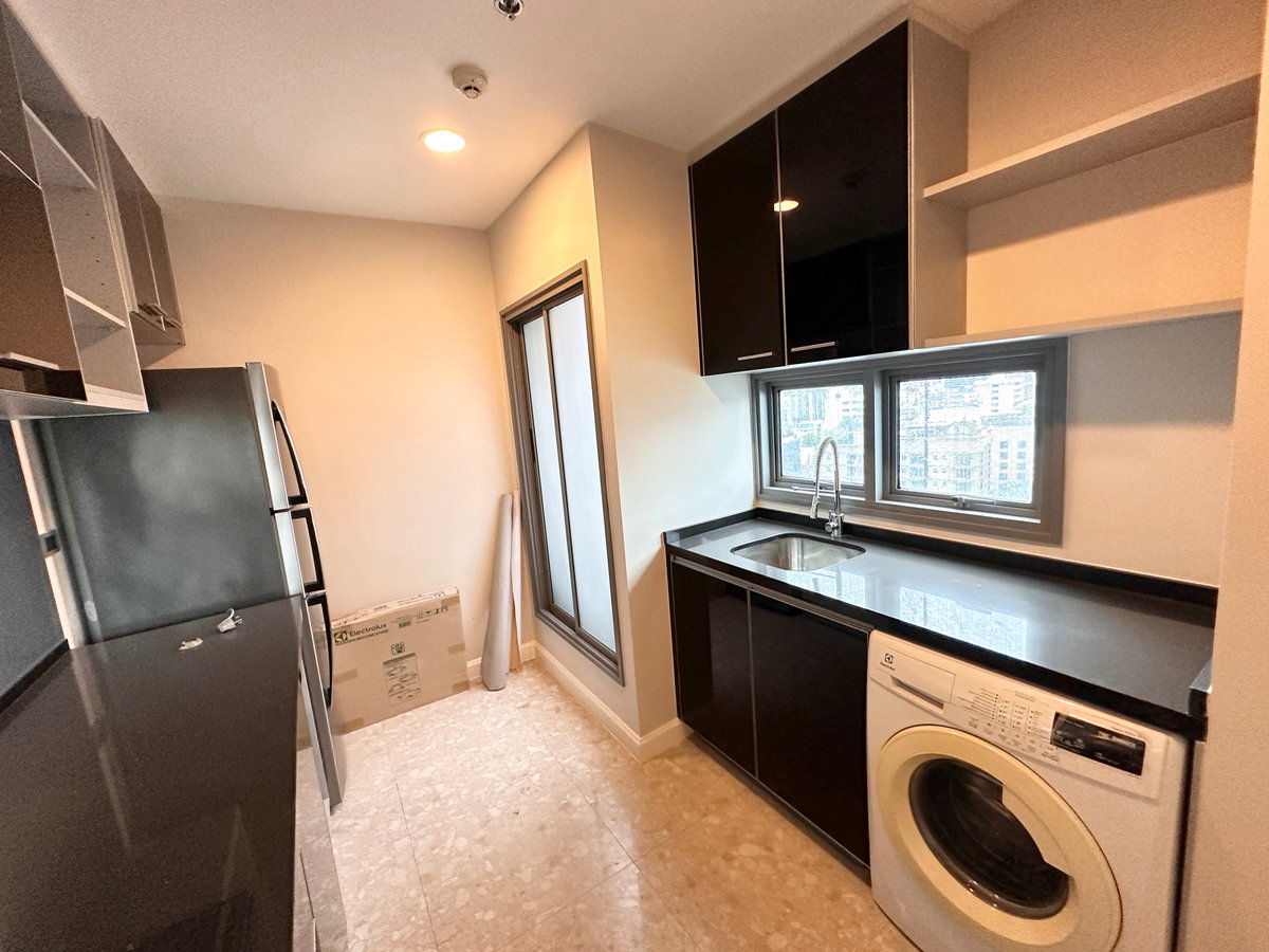 picture SALE Condominium Duplex Room The Crest Sukhumvit 34 - 8/26