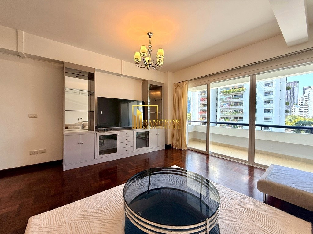 รูป Spacious 3 Bedroom Apartment For Rent in Phrom Phong Area - BR21180AP - รูปที่ 4/42