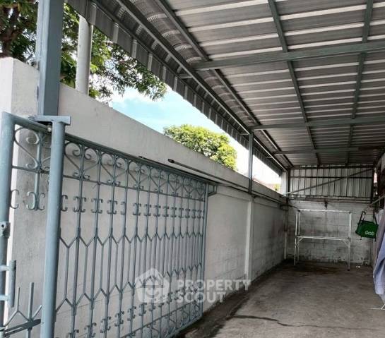 picture Land For Sale In Khlong Chan, Bang Kapi Bangkok (ID 3125106) - 2/5