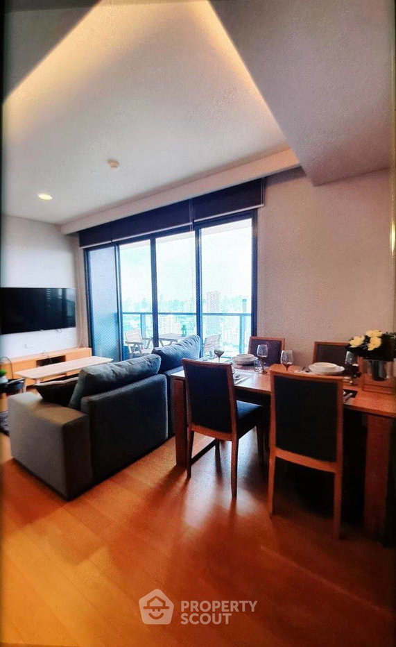 picture 2-BR Condo, The Lumpini 24, 39th-Floor Near BTS Phrom Phong (ID 3116103) - 5/7