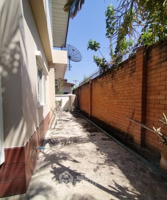 รูป บ้านเดี่ยว 4 ห้องนอน ขาย ในช้างเผือก เชียงใหม่ (325 ตร.ม.) (ID 1497385) - รูปที่ 2/3