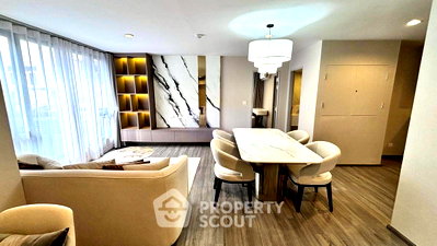 Condos for sale : 3-BR 95 Sqm For Sale In Ideo Mobi Sukhumvit 40, 400m to BTS Ekkamai (ID 2393198)