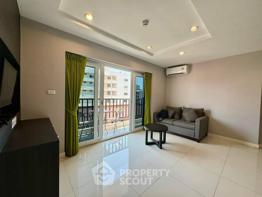 picture 2-Bedroom Condo For Sale At New Nordic Atrium, Phratamnak (ID 1529083) - 3/15