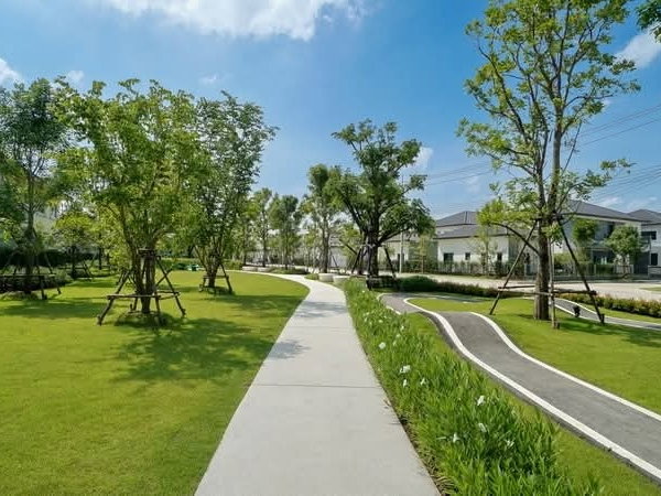 รูป ขายบ้านเดี่ยว เซนโทร ทวีวัฒนา เนื้อที่ 102.8 ตร.ว. พื้นที่ใช้สอย 320 ตร.ม. 4 นอน 5 น้ำ จอดรถ 4 คัน หลังใหญ่ ใกล้บรมราชชนนี เพชรเกษม กาญจนาภิเษก - รูปที่ 73/88