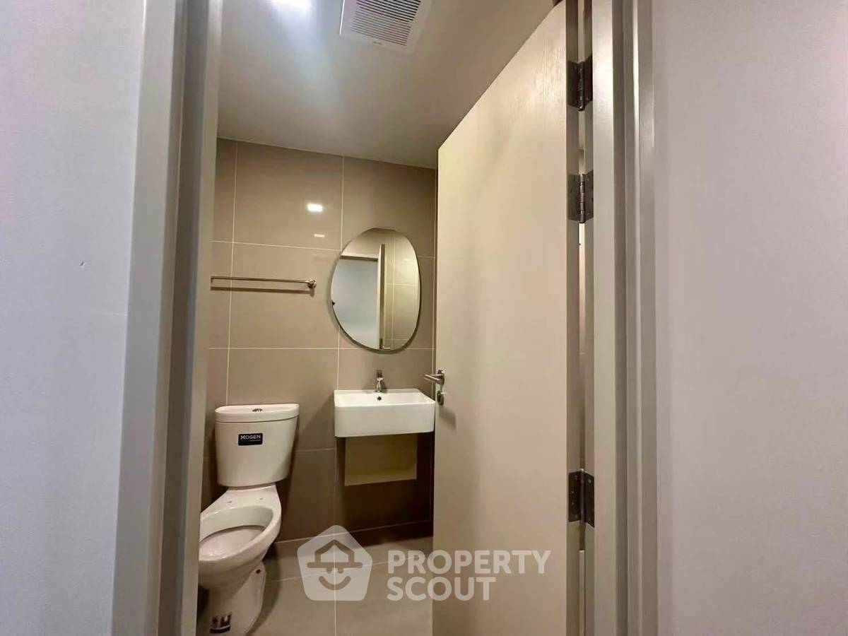 picture 4-BR Condo For Sale, COBE Ratchada-Rama 9, MRT Huai Khwang (ID 3121949) - 7/9