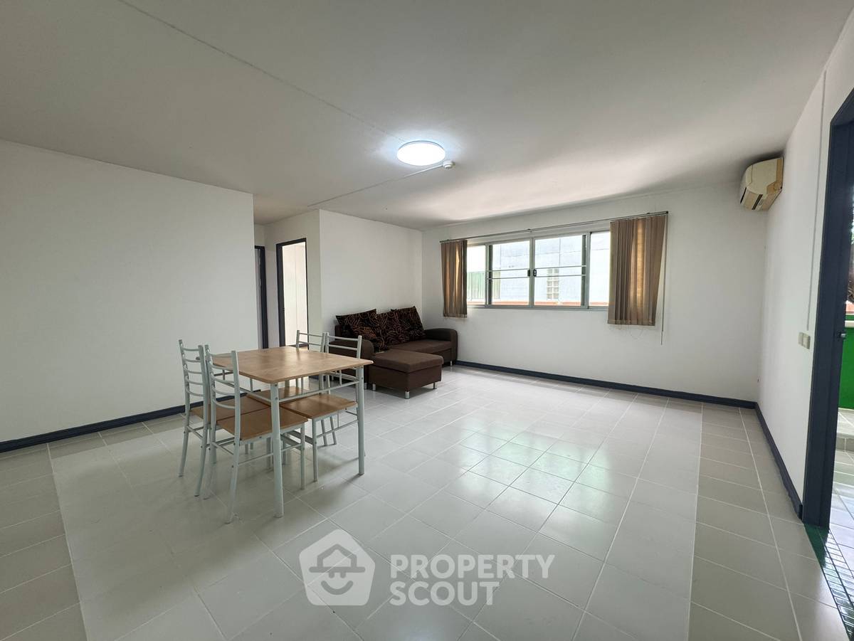 รูป คอนโด 2 ห้องนอน สำหรับขาย ลุมพินี เซ็นเตอร์ ลาดพร้าว 111 ใกล้คลองจั่น (ID 3126753) - รูปที่ 1/16