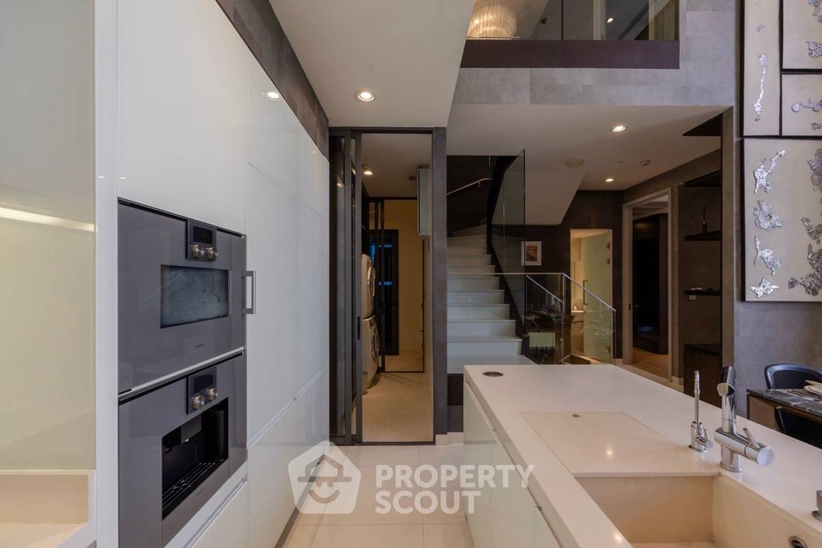 picture High-Floor 2-BR 168 Sqm Vittorio Sukhumvit 39, 100m to BTS Phrom Phong (ID 3126419) - 5/17