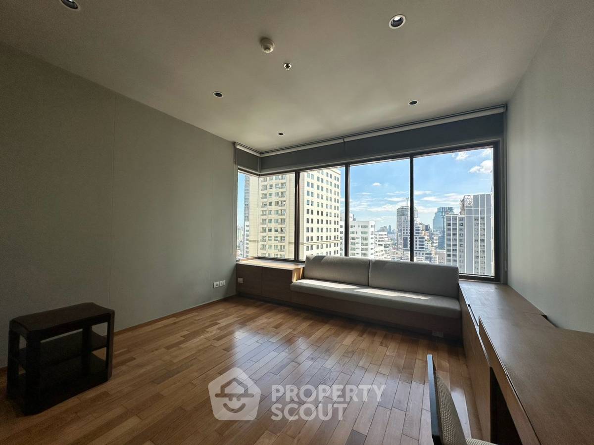 picture 3-BR Condo At The Emporio Place, BTS Phrom Phong, 114 Sqm (ID 3119928) - 5/9