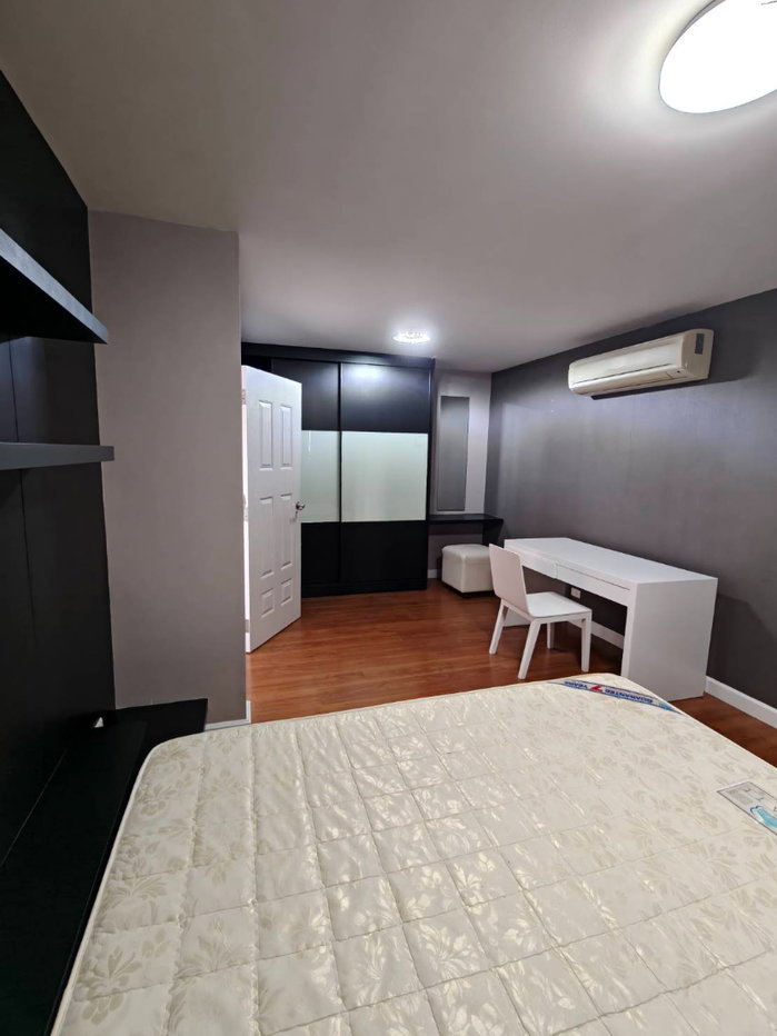 รูป คอนโดวันสาทร-เย็นอากาศ สาทร 51 ตร.ม. รีโนเวทใหม่ มีเครื่องซักผ้า พร้อมอยู่ ใกล้สีลม-สาทร ตอบไว 064-974-2441 - รูปที่ 11/20