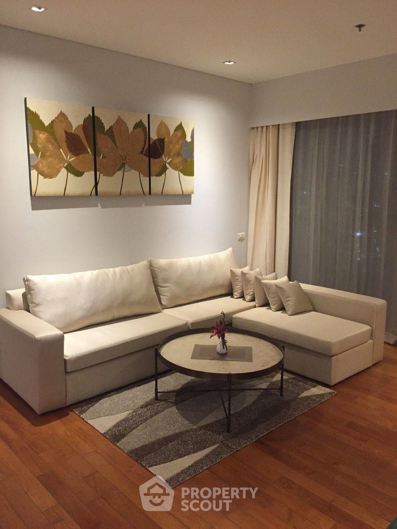 Condos for rent : 21st-Floor 2-BR At The Lakes Bangkok 300m To BTS Asoke (ID 1913431)