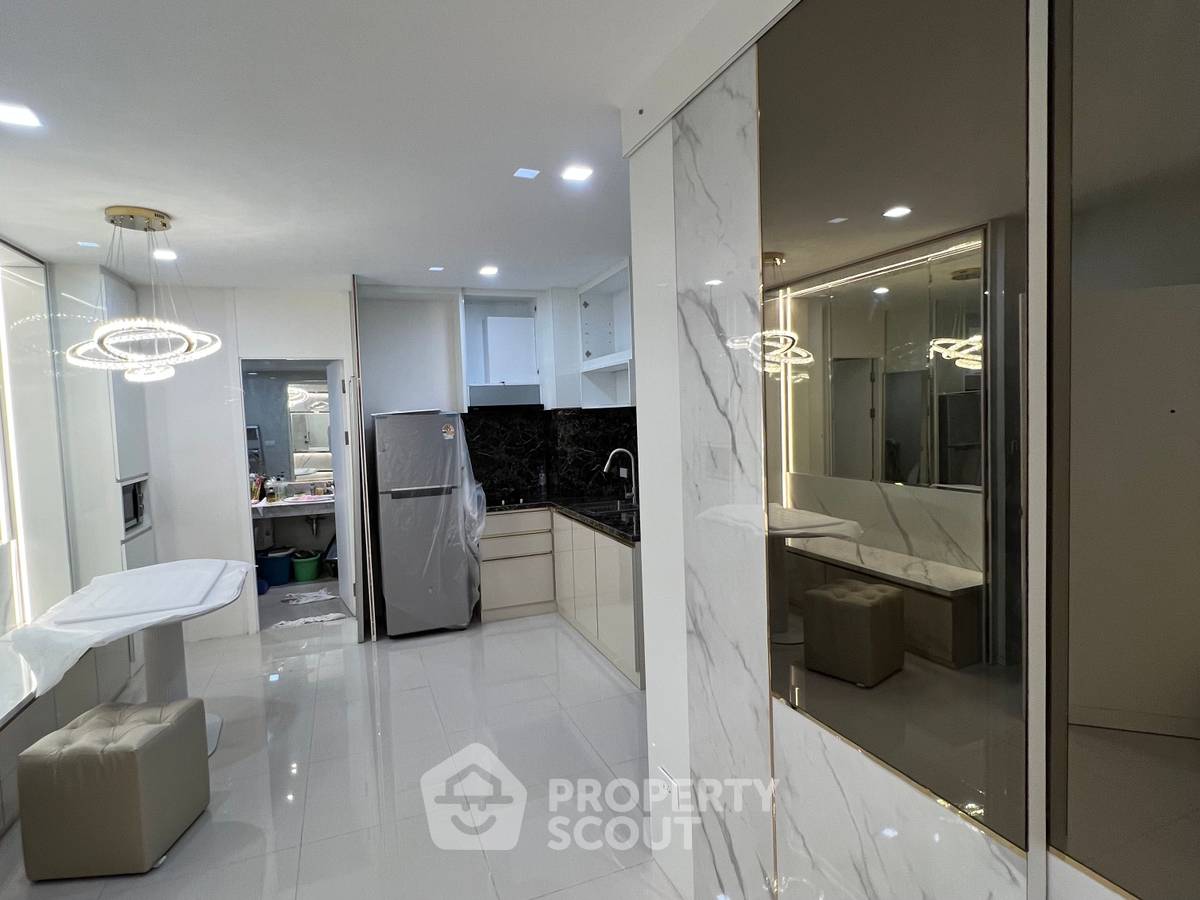 picture 2-BR Condo For Sale, The Winning Tower, ARL Ramkhamhaeng (ID 497198) - 34/45