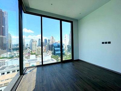 Condos for sale : Romm Convent 2bedroom for resale at Silom , corner and city view 