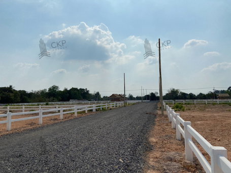 รูป ขายที่ดินแปลงสวย นครนายก หน้ากว้างประมาณ 49 เมตร ลึกประมาณ 39 เมตร มีน้ำ-ไฟครบ พร้อมต่อยอดใช้งาน เหมาะสำหรับปลูกบ้านพักอาศัย บ้านสวน | 93387 - รูปที่ 2/6