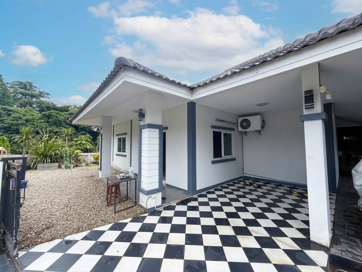 รูป บ้านเดี่ยวชั้นเดียว ทำเลดี สารภี (ซอยวัดต้นเกว๋น/วัดต้นเหียว ยางเนิ้ง) T.063-6649056 - รูปที่ 1/8