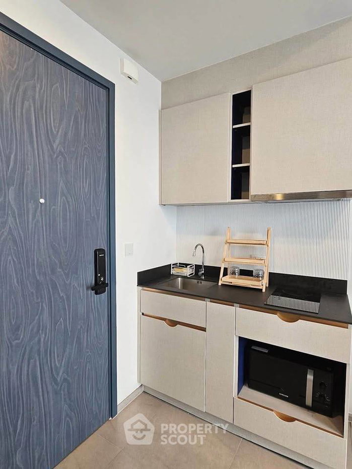 picture Well-Priced 1-BR Condo At XT Ekkamai, 8th Floor Near BTS Thong Lor (ID 3121428) - 10/14