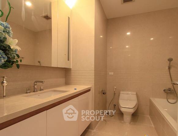 picture High-Floor 2-BR 73 Sqm Q Langsuan Near BTS Ratchadamri (ID 2519335) - 9/9