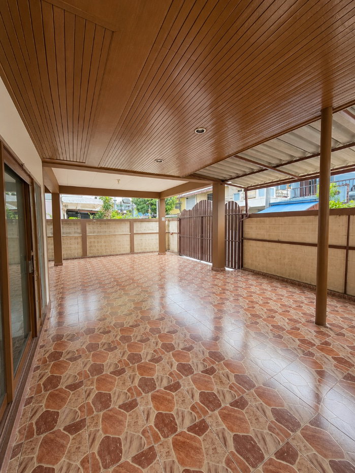 รูป ขายบ้านเดี่ยว หมู่บ้าน บก.ทหารสูงสุด รามอินทรา 46 พื้นที่ 54 ตร.วา 3ห้องนอน 2ห้องน้ำ 2ที่จอดรถ ทำเลดีเข้าออกสะดวก  - รูปที่ 12/16