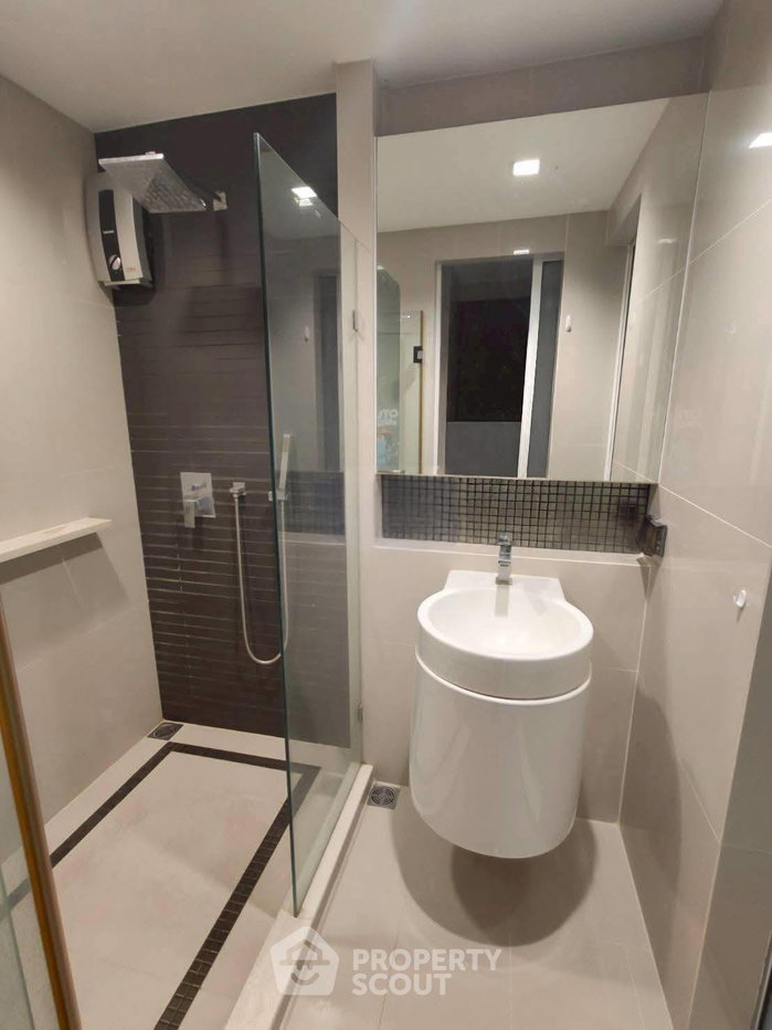 รูป ห้องชั้น 25 1 ห้องนอน 35 ตร.ม. ที่ Rhythm Sathorn ใกล้ BTS สะพานตากสิน 300 ม. (ID 3043693) - รูปที่ 8/9
