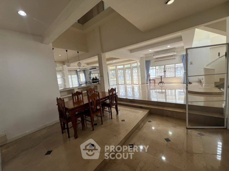 รูป บ้าน 5 ห้องนอน ให้เช่า หมู่บ้าน Magmai Village Ramindra 103/3 แขวงคันนายาว (ID 2676850) - รูปที่ 13/38