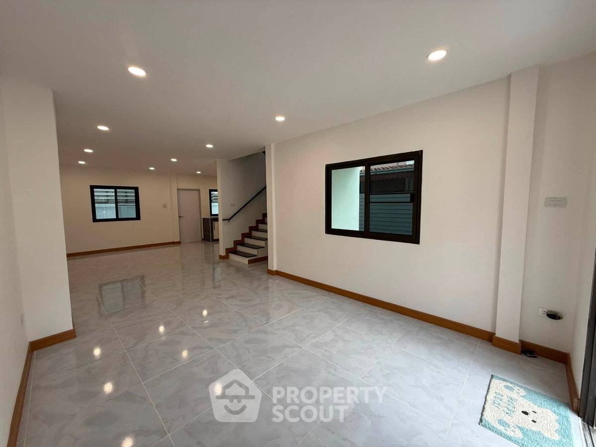 รูป บ้าน 3 ห้องนอน ขาย บาย ลุมพินี สวนหลวง พระราม 9 นองบอน เขตประเวศ (ID 3119900) - รูปที่ 2/6